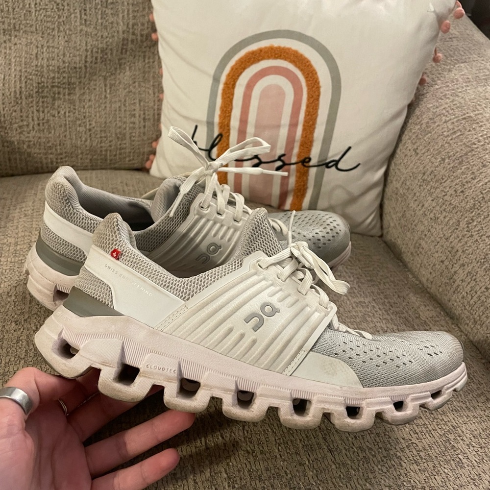 Women’s Cloudswift ON’s Size 8